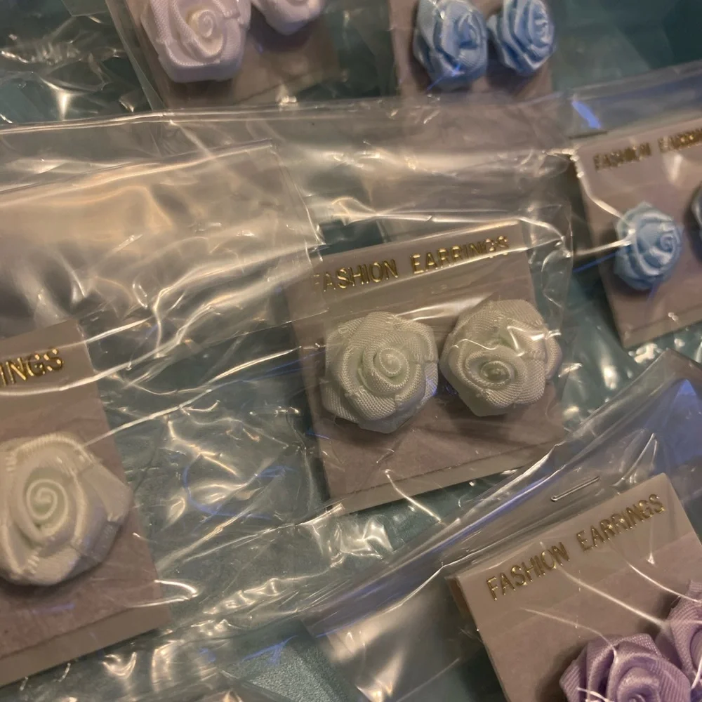 NEW Girls Earrings Pastel Flower Lot of 24 Pairs